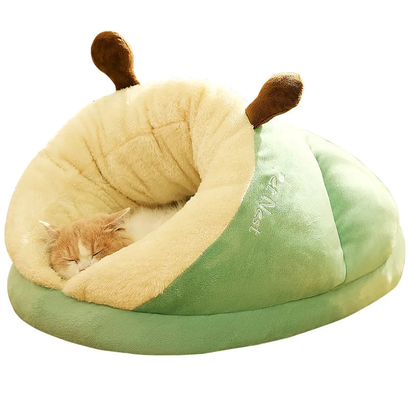Cama tipo zapatilla: refugio cálido y acogedor para gatos y perritos