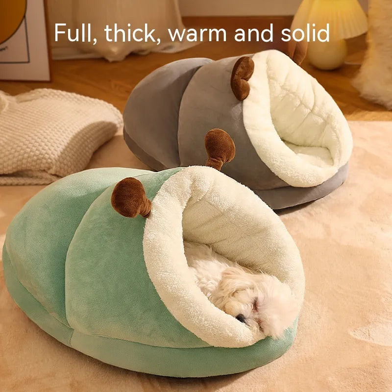 Cama tipo zapatilla: refugio cálido y acogedor para gatos y perritos